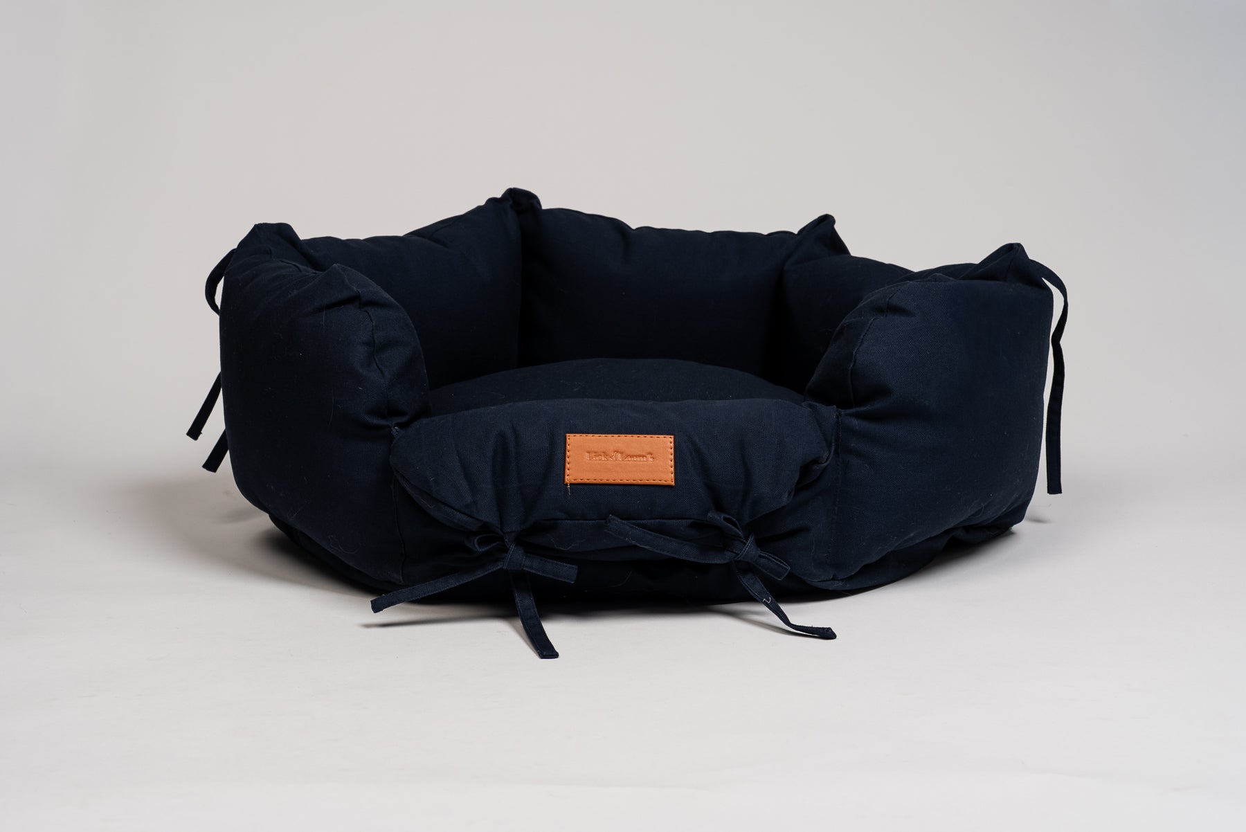 The Plush Circle Bed Navy Blue