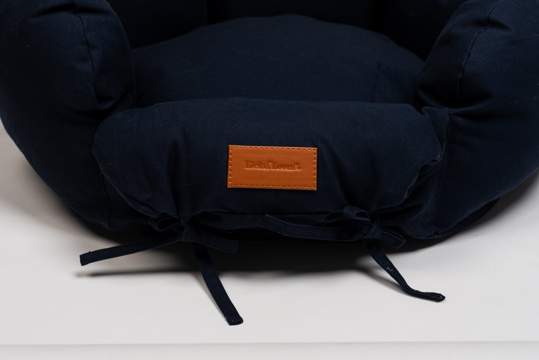 The Plush Circle Bed Navy Blue