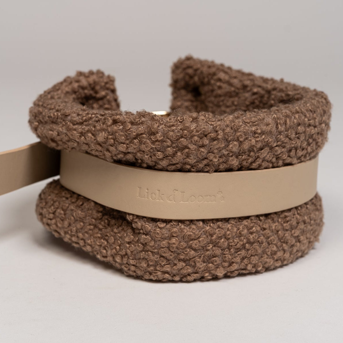 The Northern Fleece Collar Beige