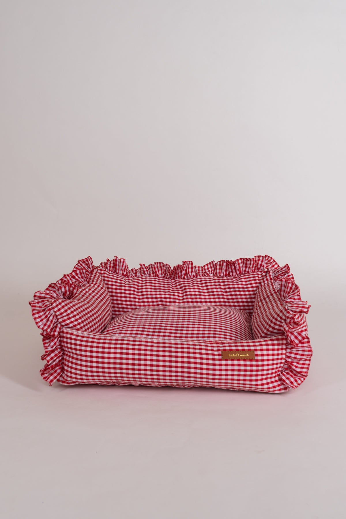 The Picnic Bed Red